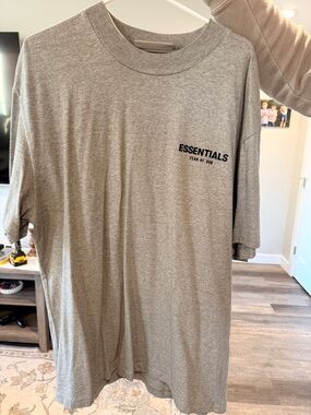 Essentials Short Sleeve T-Shirt in Heather Gray